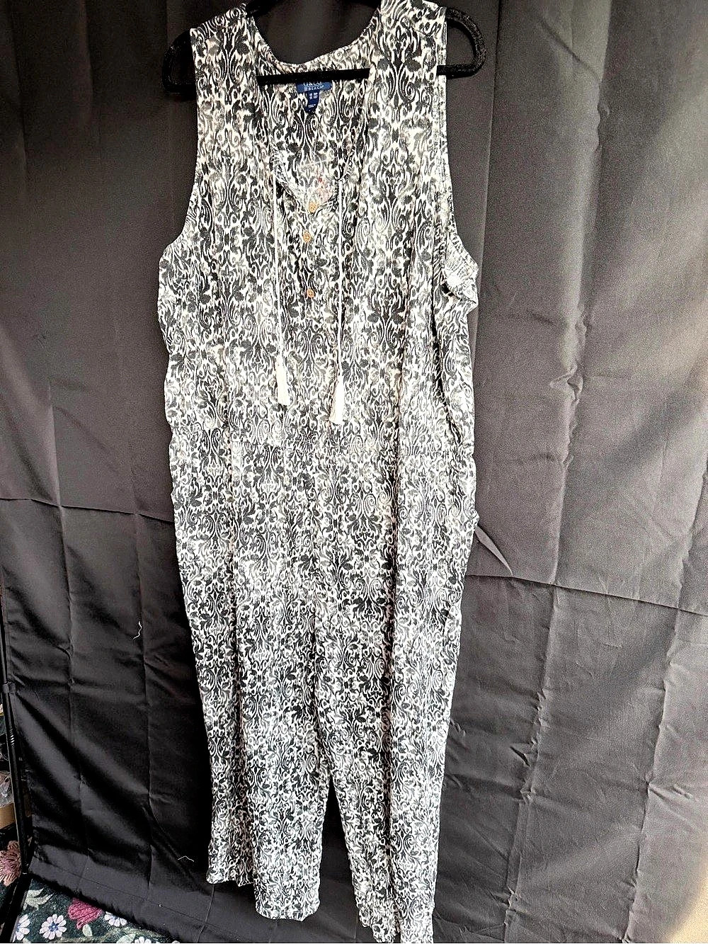 D &CO. BEACH &. Printed Cold Shoulder Jumpsuit Size 3XP